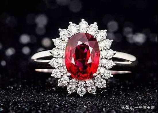 为什么有的珠宝叫蓝宝石,珠宝的珠和什么有关