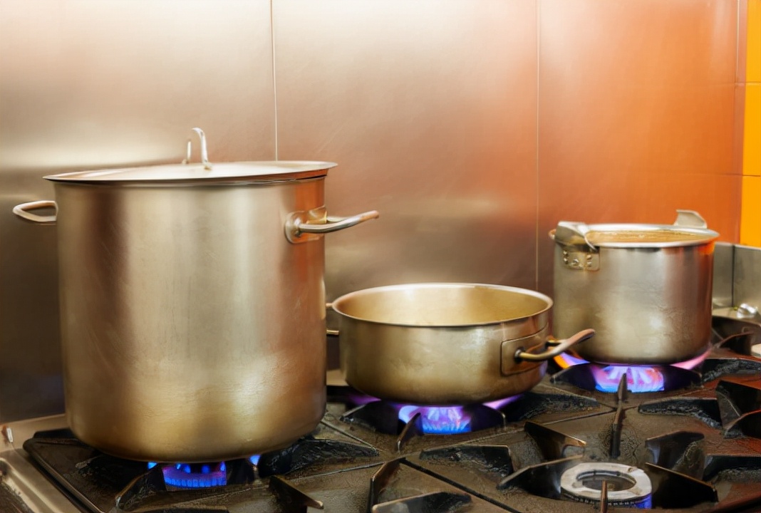 锅具怎么清洗又亮又好看,网红锅使用方法