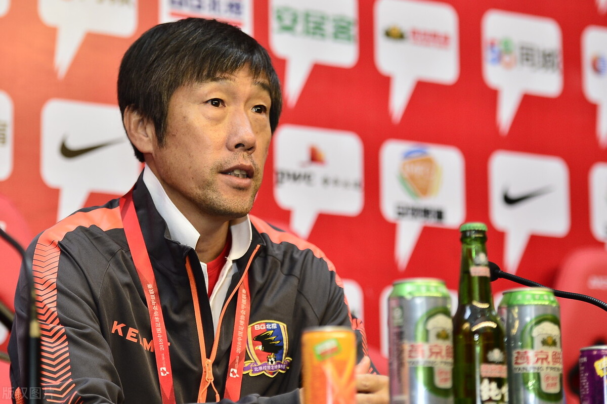 中国足球再迈出重要一步,中国足球再回首