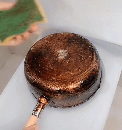 灶台重油污清除妙招,灶台油污渍怎么去除小窍门