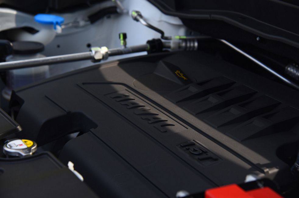 空间动力性价比高的轿车,空间大动力强更省油第三代哈弗h6