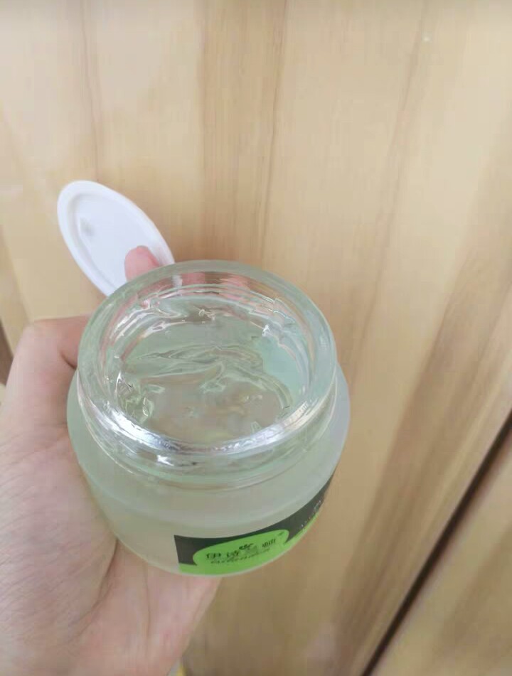 芦荟胶和维生素b6做面膜的功效,珍珠粉蜂蜜芦荟胶做面膜的功效