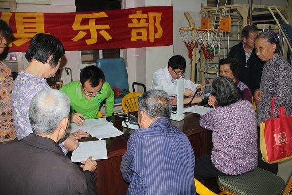 糖尿病人血糖过高应怎么降,糖尿病人血糖太低了怎么办