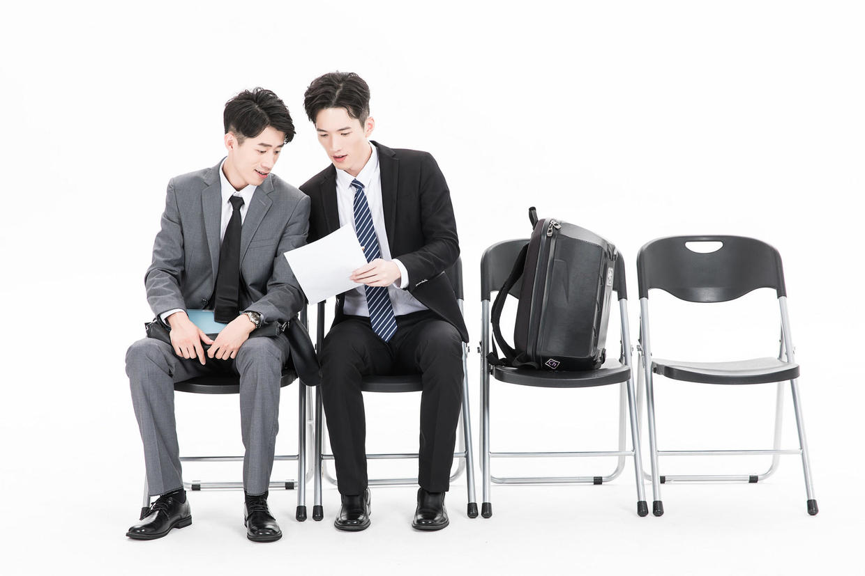 年轻人买不起房该怎么办,人到老了挣不来钱怎么办