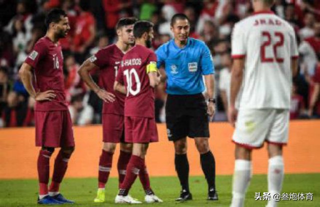 马宁亚洲杯判罚引热议,媒体人评马宁判罚日本队