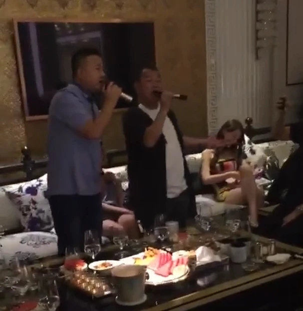 曾志伟被儿媳爆料,曾志伟被曝在广西夜店