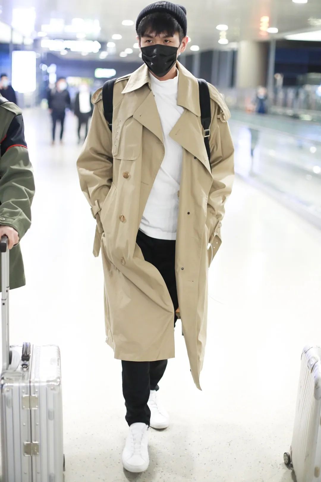 别再说每个男人衣柜里都需要一件风衣了！你们真的会搭配吗？