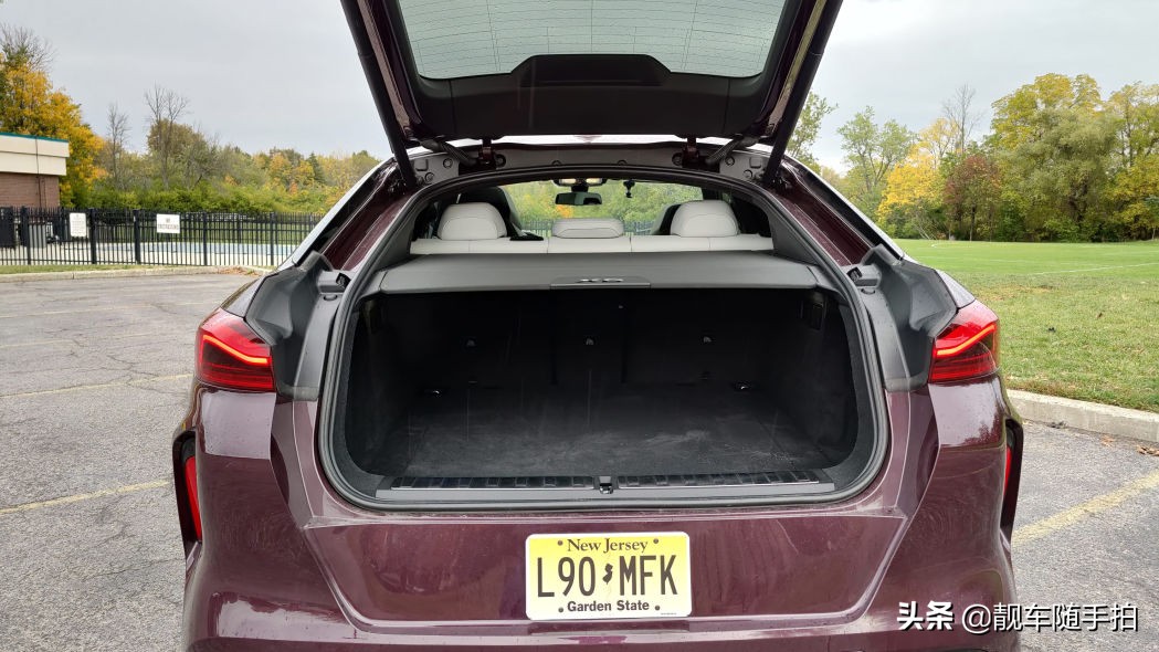 新款宝马x6黑武士试驾,试驾宝马X6