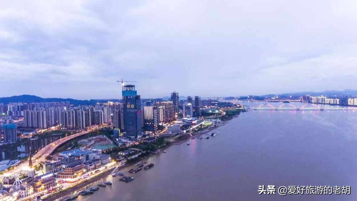 长沙二环这里均价3.5万一平，被誉为长沙陆家嘴，周围5大景点