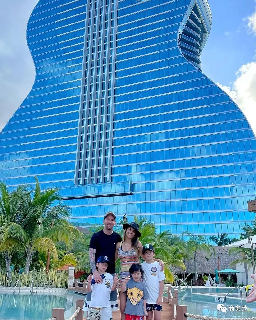 17岁梅西首秀照片,梅西34岁首战刷爆3项纪录