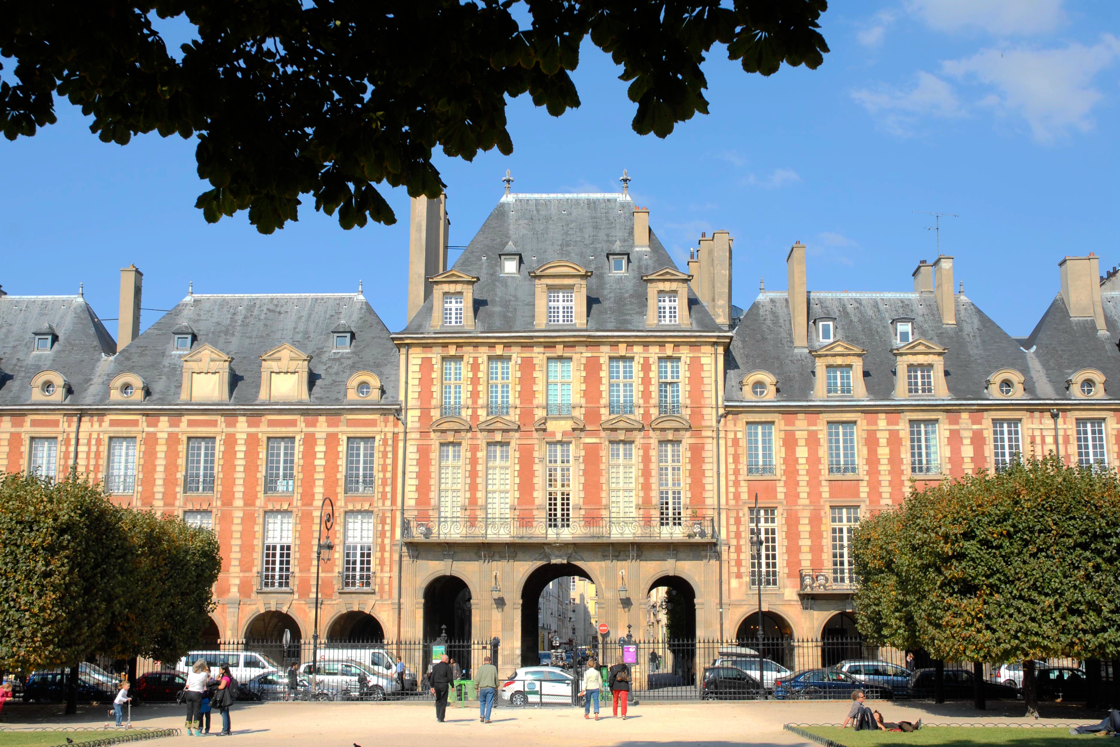 他从未来过中国，却热爱东方文化，为情人亲手设计了“中国沙龙”