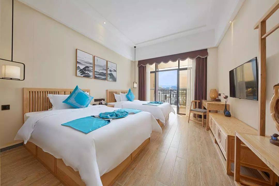 隐藏在英德一座微派风格的酒店—一幅灵动与纸上的古邑国画