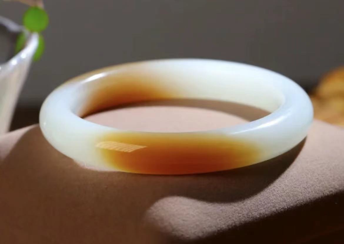 和田玉且末糖怎么鉴别,和田玉且末糖的价值