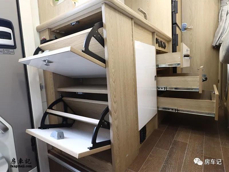 拓锐斯特海王星1号房车视频,拓锐斯特房车诺亚方舟火星一号