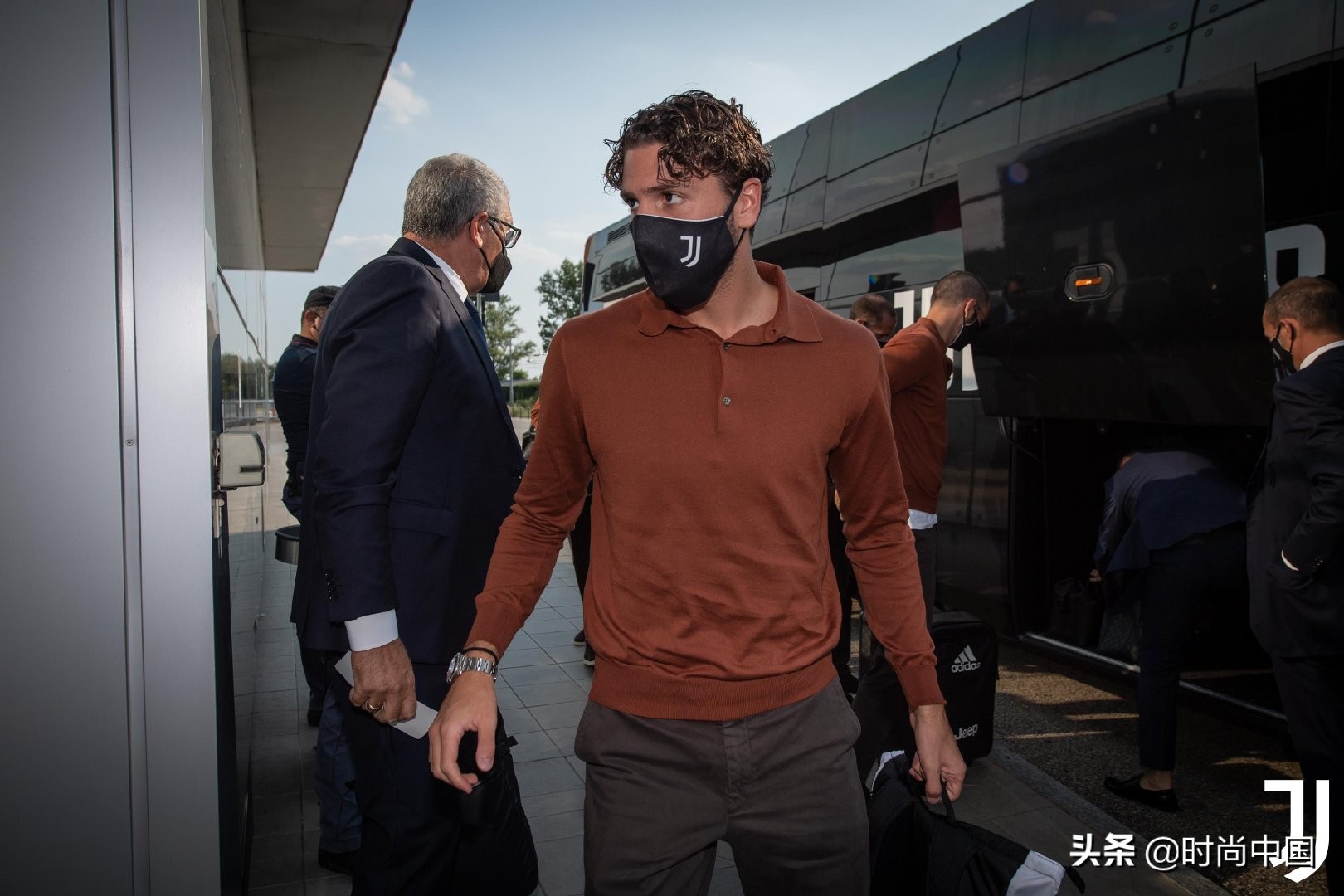 人类高质量生活服饰,人类高质量服装