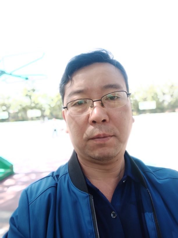 龙与虎说圣诞快乐,龙与虎作者访谈