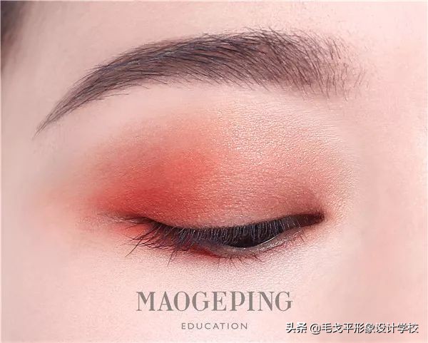 眼妆小技巧让你画出适合你的眼妆,眼妆教程手把手教你画眼妆