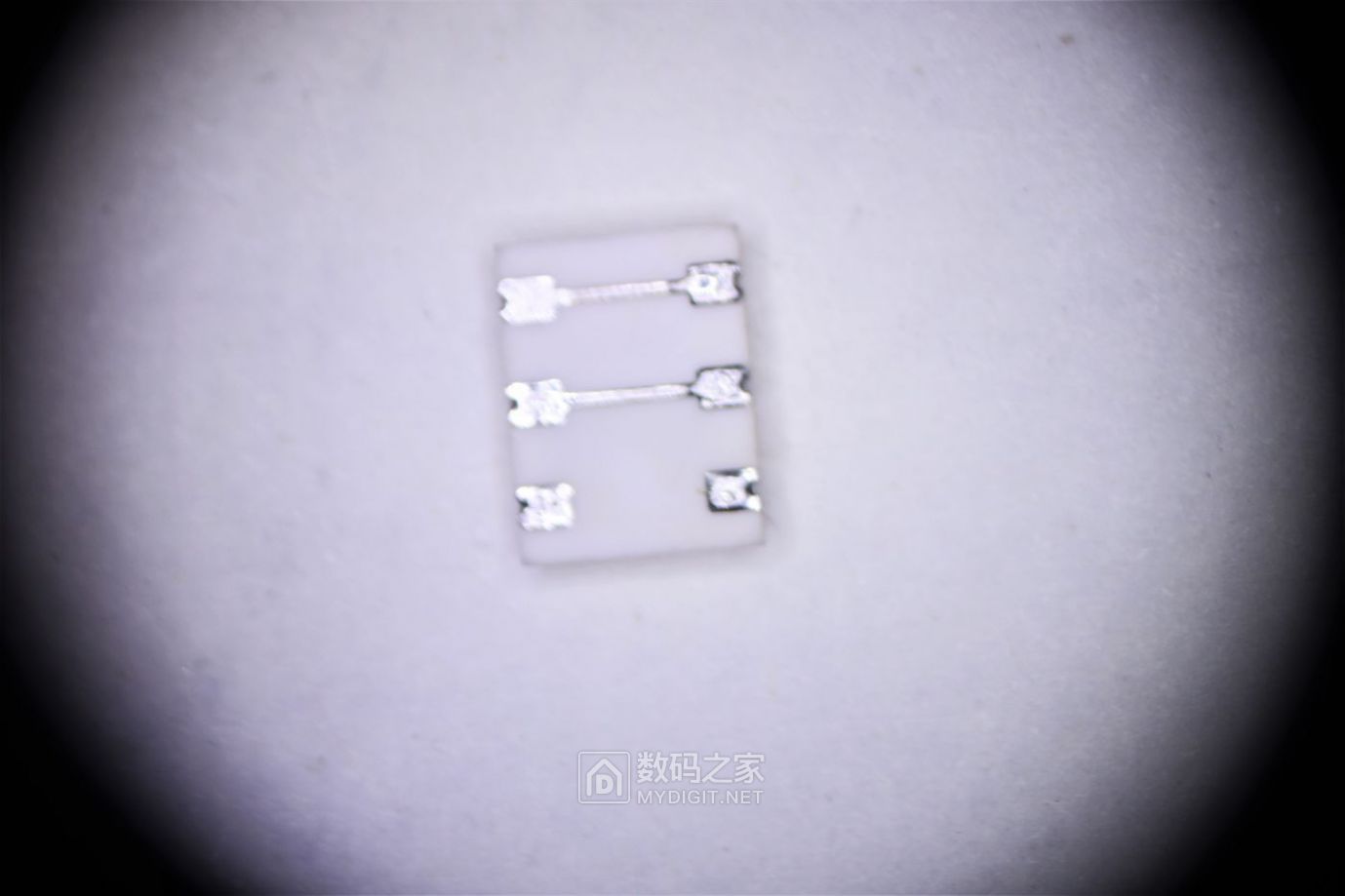 微观拆解：陶瓷滤波器和一个有源晶振，原理介绍及部件解析