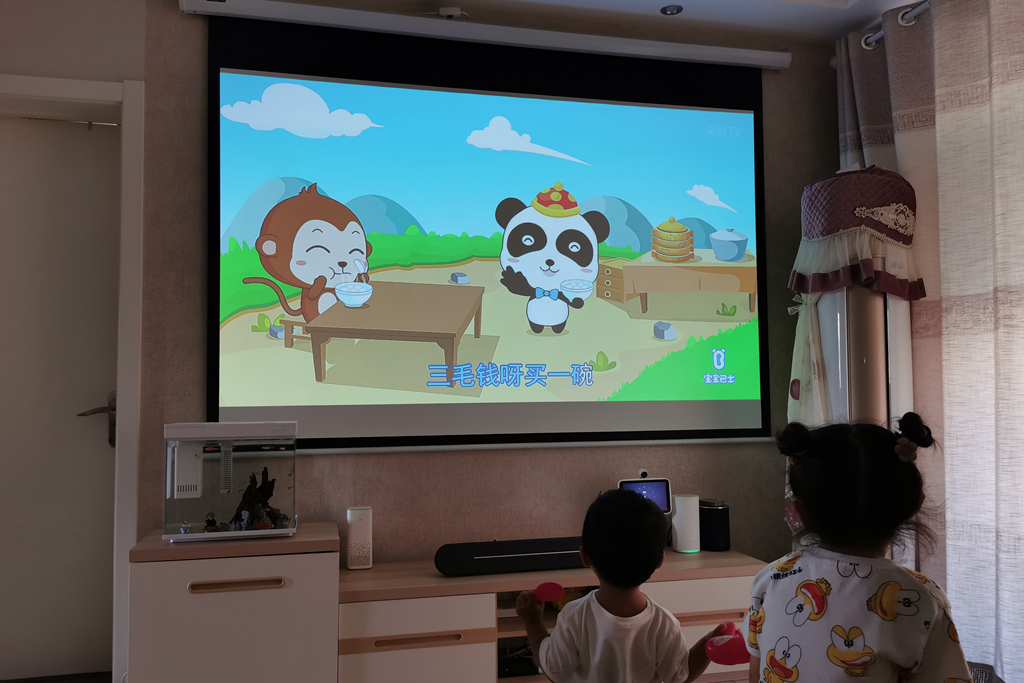 智能投影仪能当显示器吗,智能投影仪能侧投吗