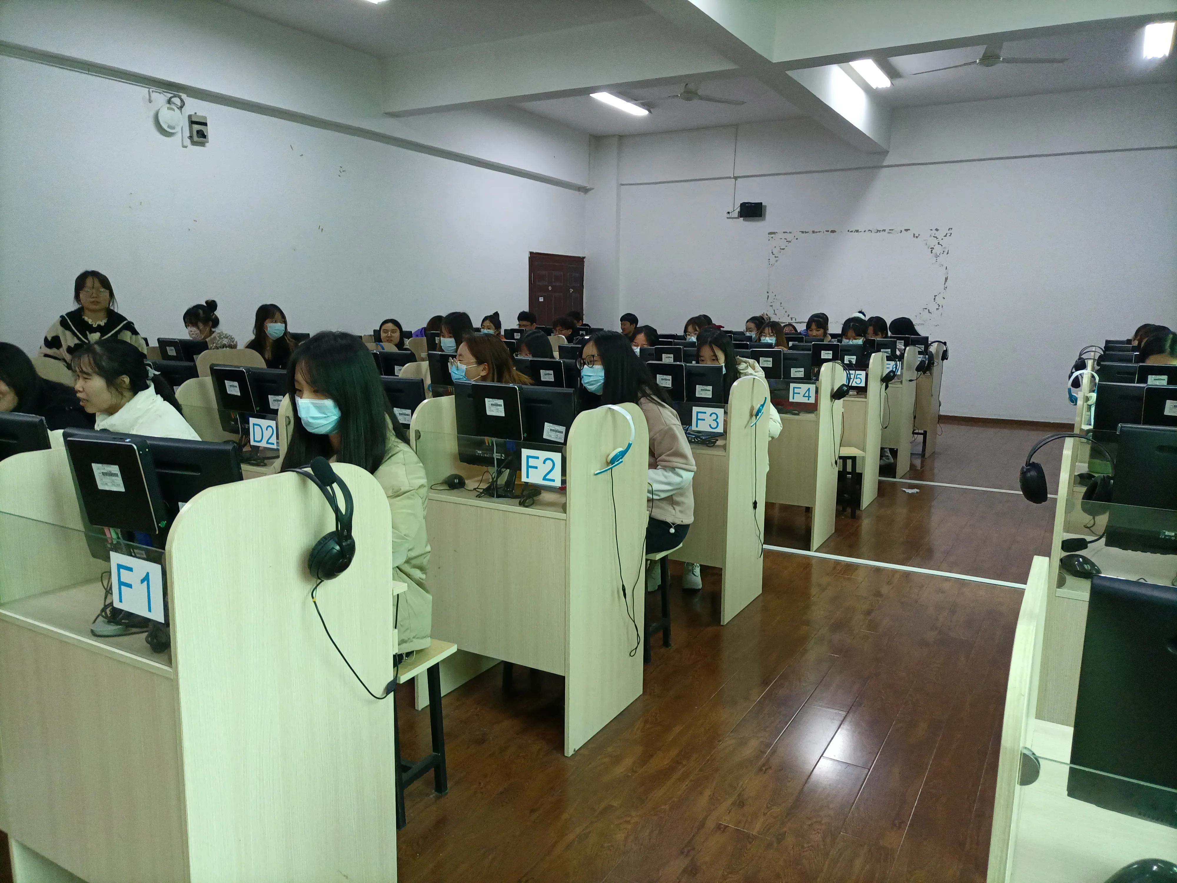 网购便利时代2020级汉师18班团支部与你共学“拒绝网贷理性消费”