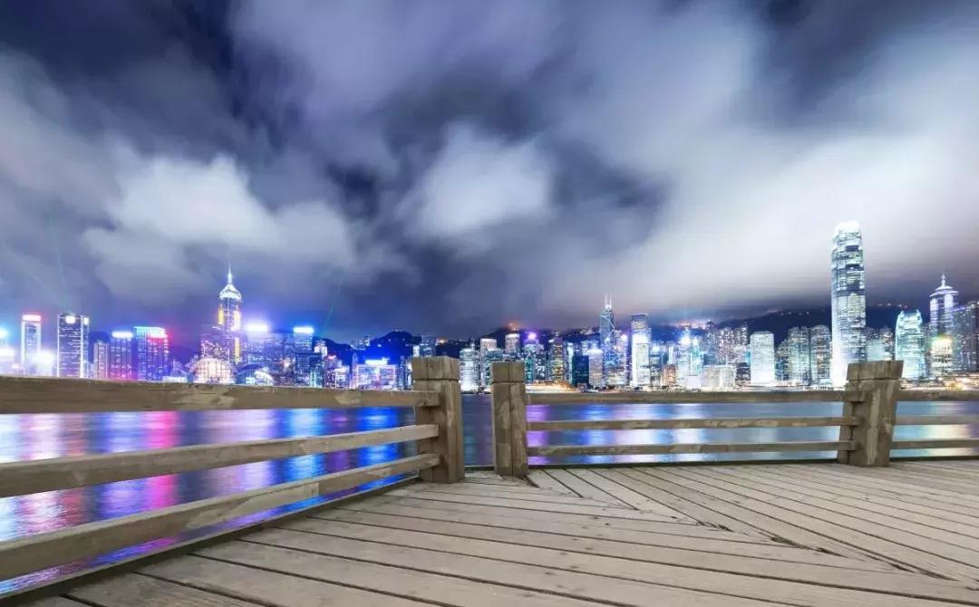 像彩色水果糖一样的香港，让人心动