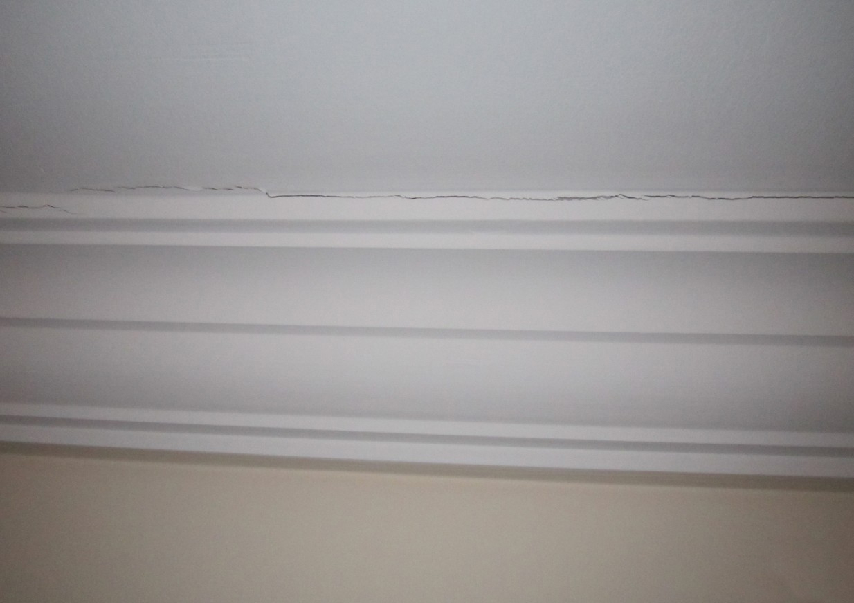 施工石膏线裂纹修补方法图解,精装修石膏线开裂怎么补救