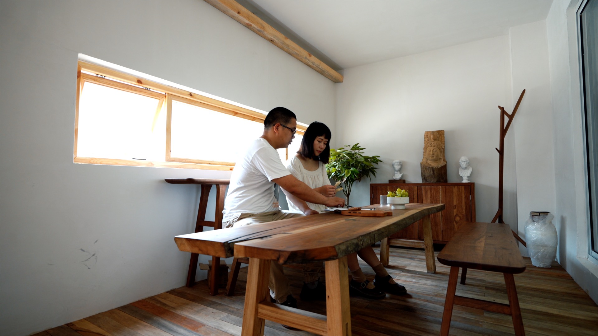木雕猫咪直播间,木雕花鸟现场直播