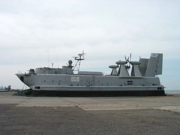 野牛登陆艇,野牛级登陆艇视频