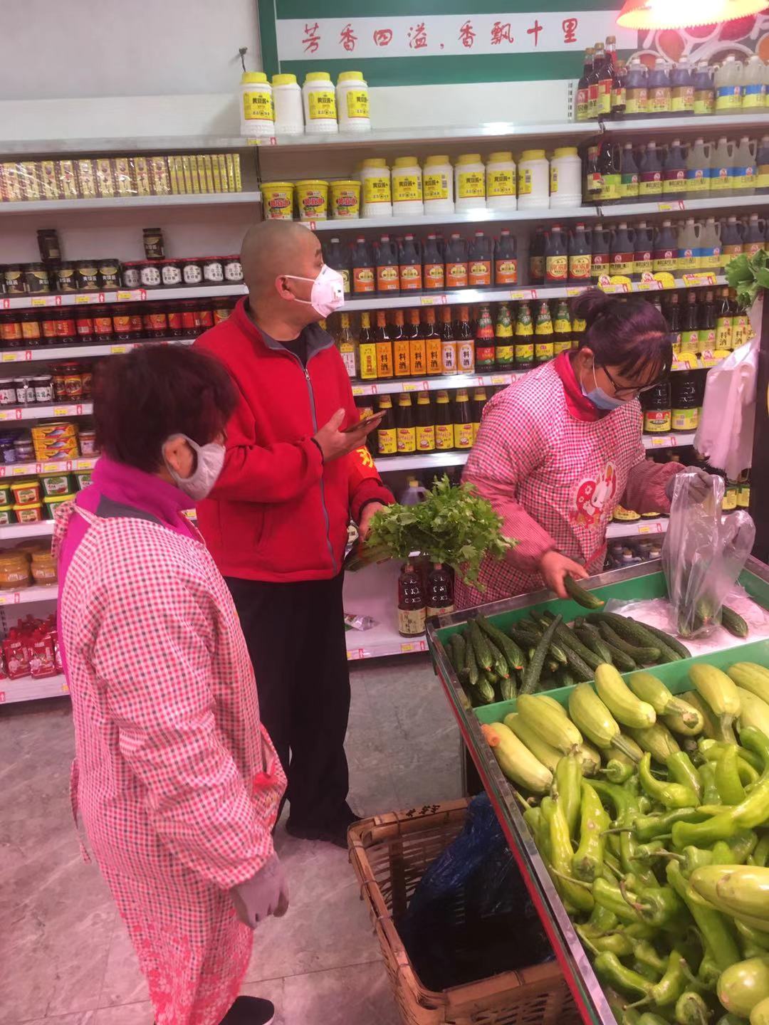 抗击疫情在前线工作人员,奔走在防疫线上的宣传员