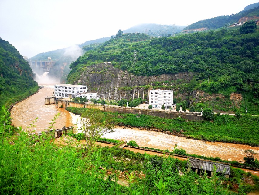 自驾游车出现问题怎么办,自驾游遇车坏怎么办