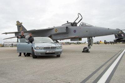 记忆中国空军,记忆中飞得很低的飞机