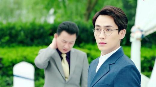 镇魂超级好看,拢龙演的真棒!期待重启