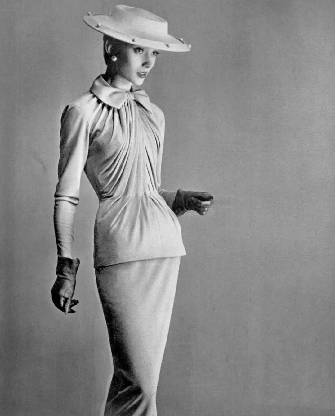 这位香奈儿的死对头，迪奥先生齐名，打造出最原汁原味的法式优雅