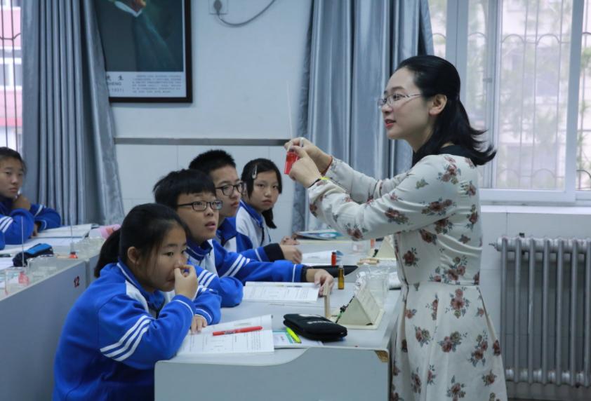 初中考定向师范生难度大吗,中考定向师范生是正规编制吗