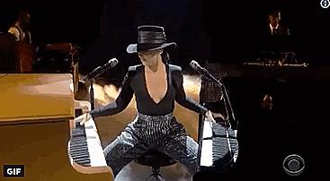 鸡汤、争议与反转:格莱美之夜的一场好戏