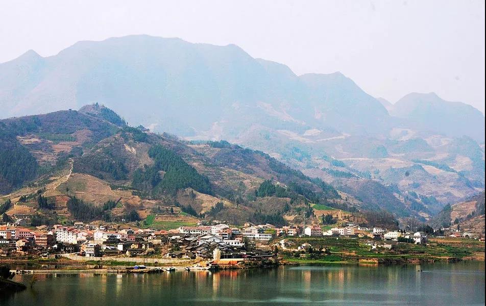 后柳水乡和汉江三峡是一个地方吗,汉江后柳古镇