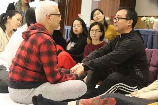 身心之恋，穿越人海拥抱你——国际治疗大师Zvika舞动治疗工作坊