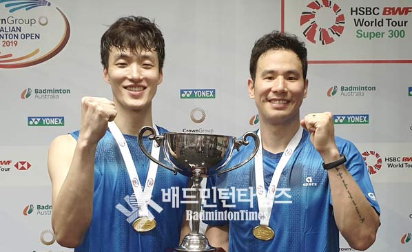 李龙大柳延星vs高成炫申白喆,李龙大搭档申白喆