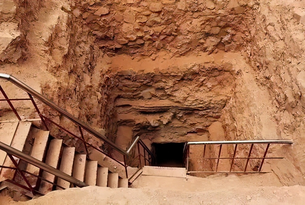 青海都兰吐蕃大墓发掘记,青海都兰墓群