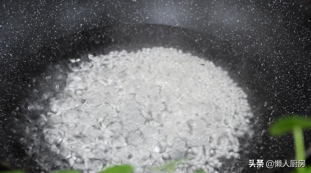 快速煮西米露的小窍门,如何煮出来的西米粒粒分明
