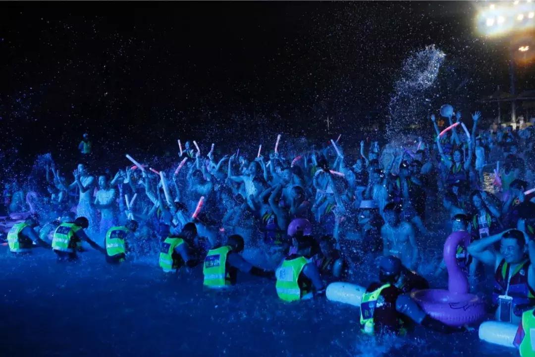 「福利」6月29日吴克群空降奥帕拉拉水公园，领衔开启夜场——星光水派对，文末开抢百名明星见面机会