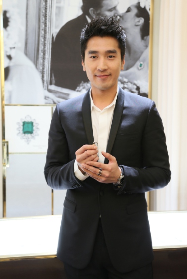 赵又廷微博高调宣布高圆圆怀孕，只有选对人，幸福才会终生相随