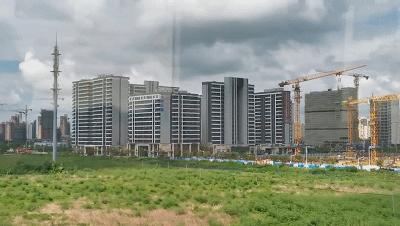 谁在美兰湖站挂上了口罩