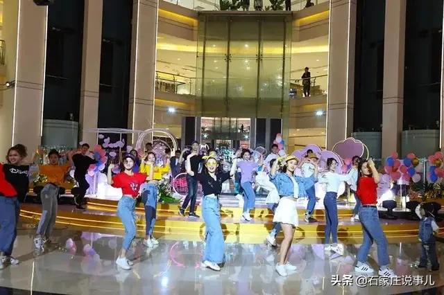 牵手“Theone”――相约先天下星座潮玩派对