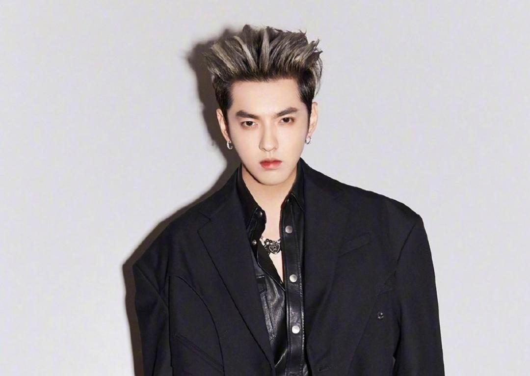 爆料吴亦凡诱骗未成年,她要报警?