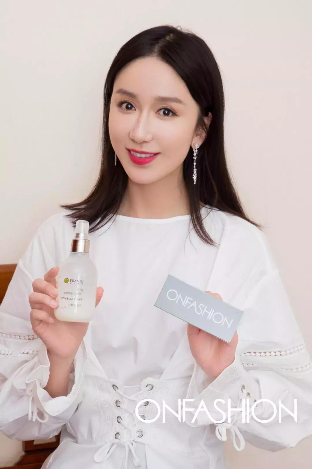 明星娄艺潇必备单品,好物推荐女明星