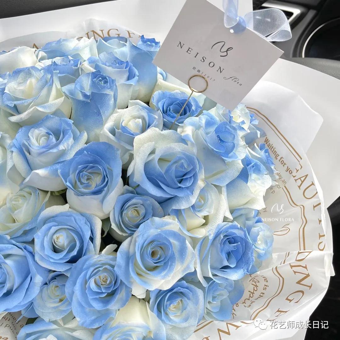节日特辑vol.3|520碎冰蓝玫瑰花束，再来一波