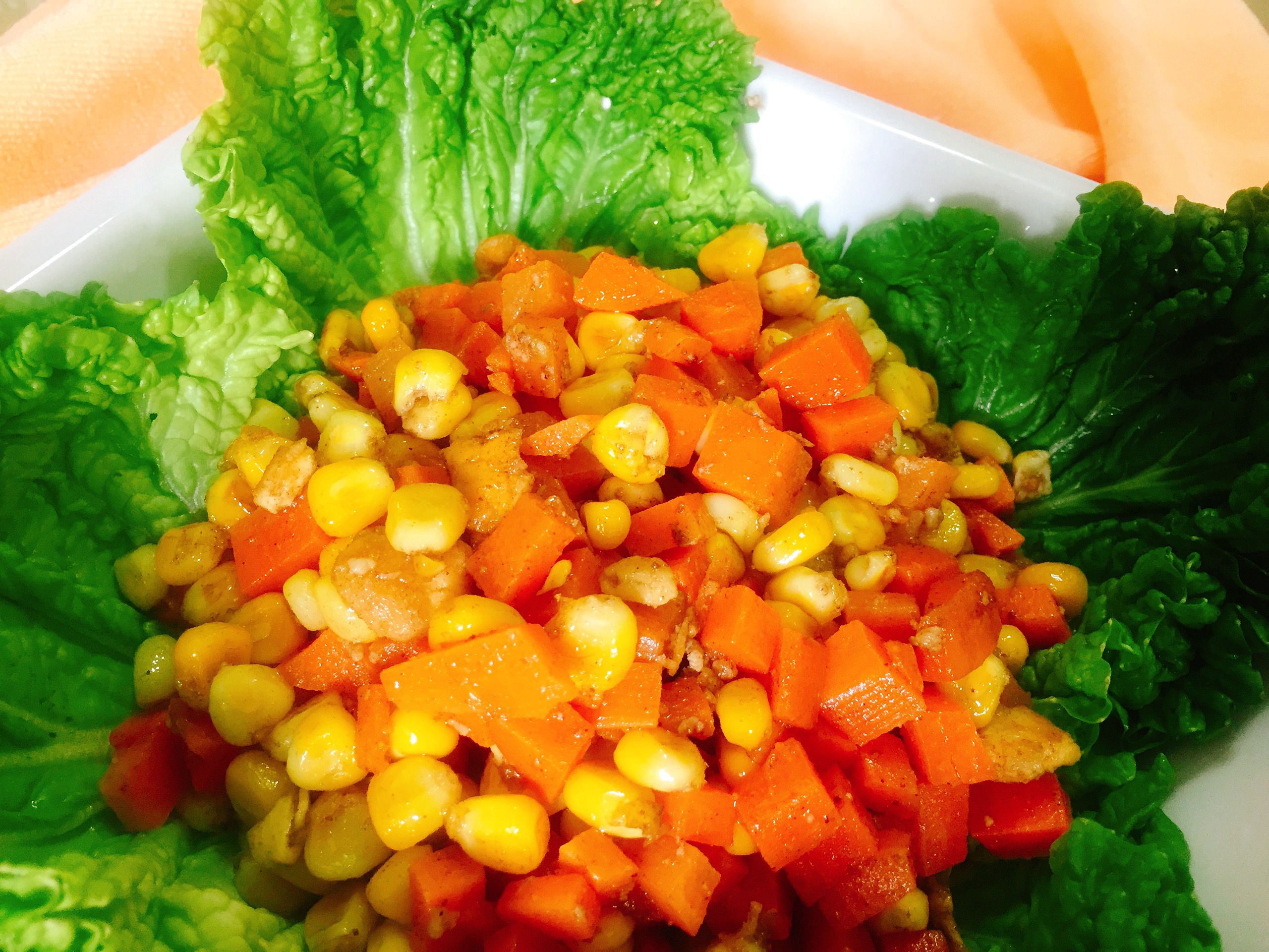 金玉满堂红萝卜炒玉米丁,金玉满堂玉米粒黄瓜胡萝卜的做法