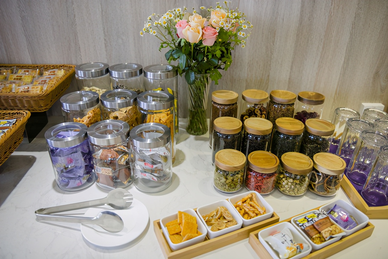 宜昌东站去宜昌铁路酒店怎么走,宜昌东站到馨岛国际酒店