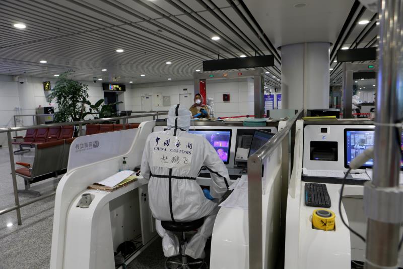 疫情期间，入境人员如何“通关”？记者带你实地体验西安海关的“通关”流程